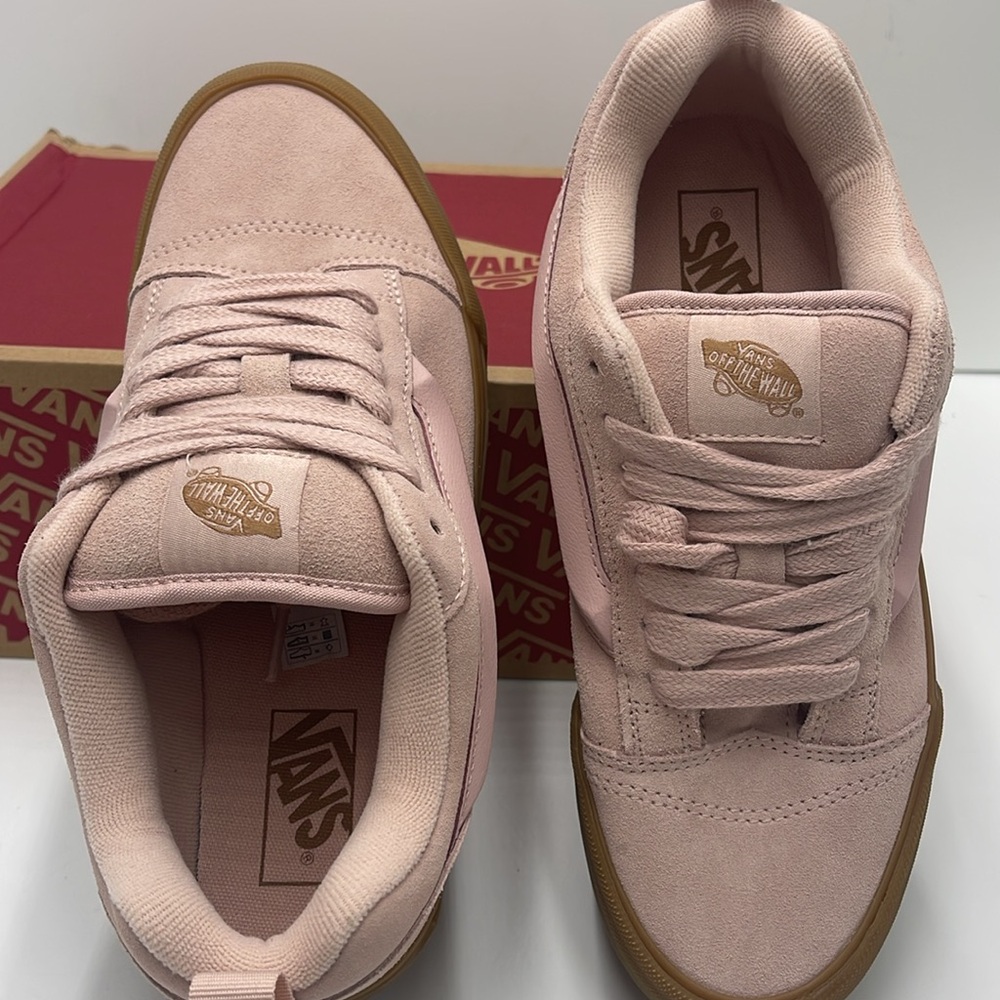 Vans WMNS Knu Stack Rose Smoke/Gum
VN000CP6CYA Platforms Sneakers - Picture 12 of 16